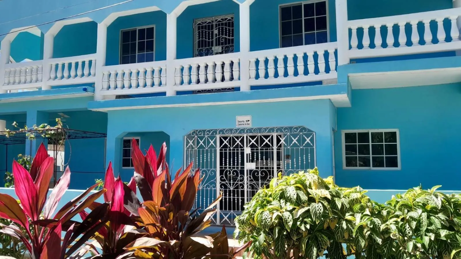 Sgr Near The Sea Hotel Bull Bay Guest house